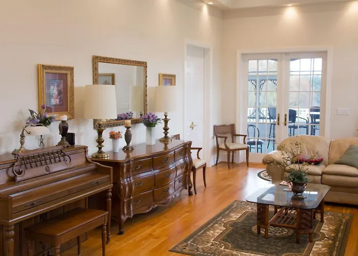 Loudoun Valley Manor B&B